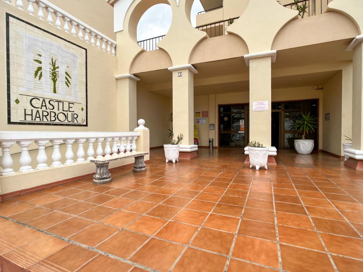 Korallia Guesthouse Castle Harbour Los Cristianos  Kültér fotó
