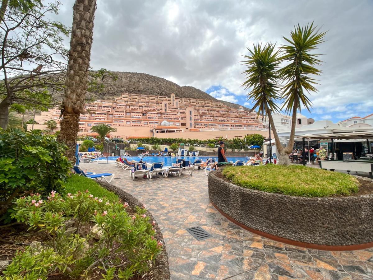 Korallia Guesthouse Castle Harbour Los Cristianos  Kültér fotó