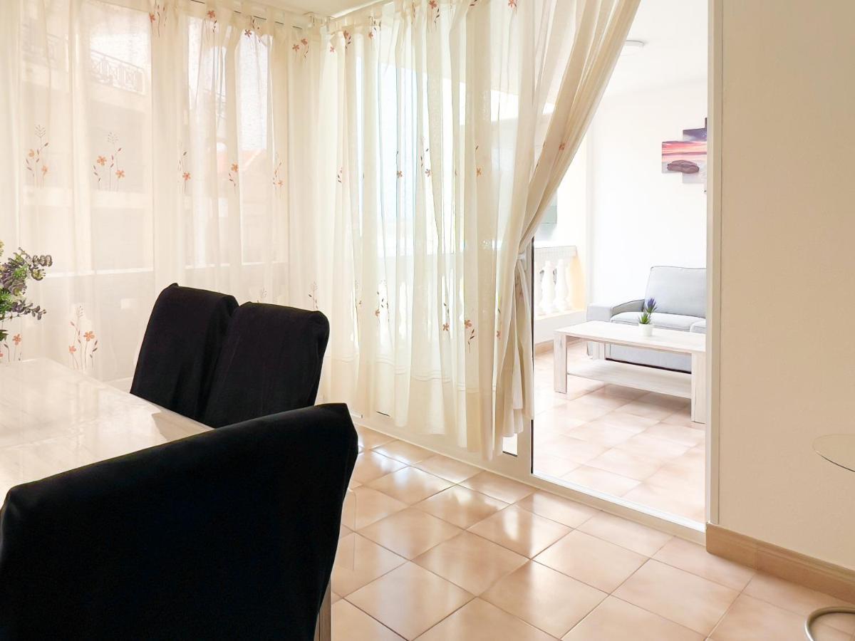 Korallia Guesthouse Castle Harbour Los Cristianos  Kültér fotó